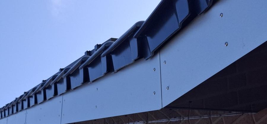 Ortgang verkleiden selber – Anleitung mit Alu Verbundplatten