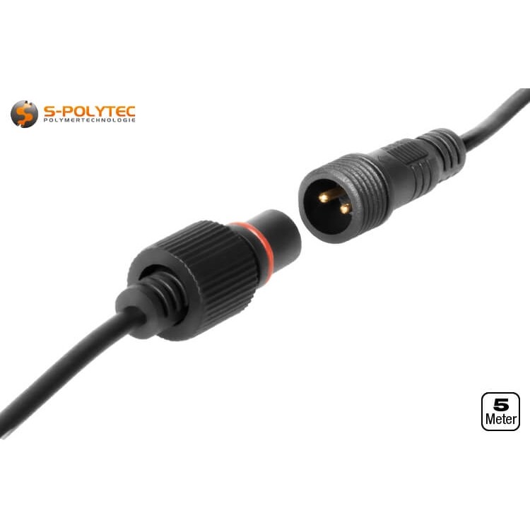 Das Verlängerungskabel ist anschlussfertig und kann komplett ohne Werkzeug angeschlossen werden