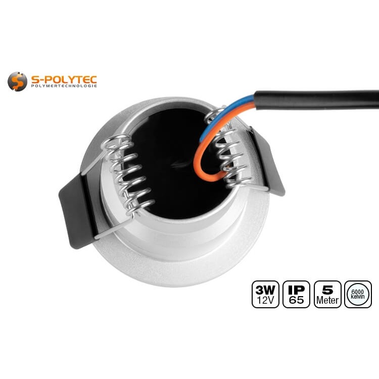 Der 12V Einbauspot mit massivem Aluminiumgehäuse in Schutzklasse IP65 ist für den Außenbereich geeignet