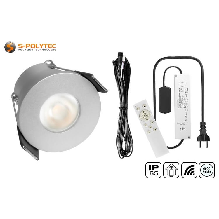 Das Set mit Mini-LED-Spots in Silber wird mit SmartHome-Controller allen Kabeln geliefert