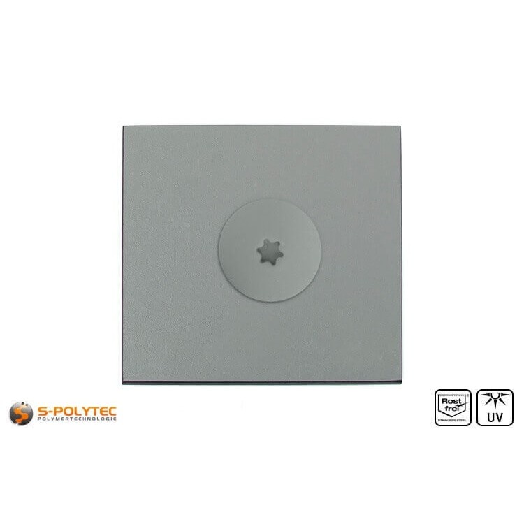 Die Balkonschraube in Staubgrau mit einem Kopfdurchmesser von 16mm hat einen Torx-Antrieb in der Größe T20 (ISR20)