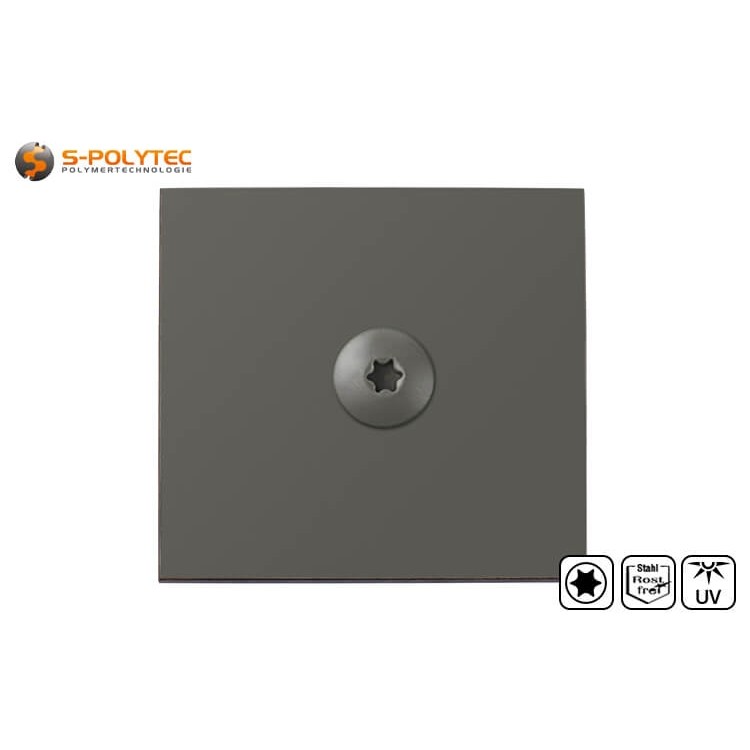 Die Fassadenschrauben in der Größe 5,5 x 35mm mit einem Kopfdurchmesser von 12mm, weisen eine UV- und witterungsbeständige Kopflackierung in Steel Grey auf und sind aus rostfreiem A4 Edelstahl